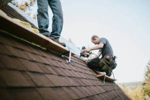 Local Roofers in Lemont Frnce, PA